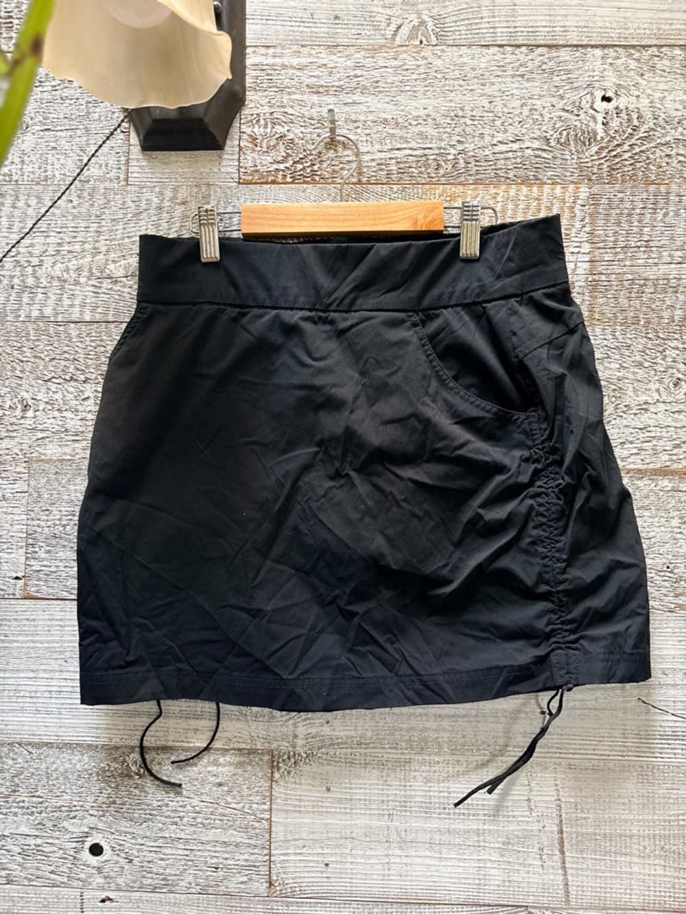 Columbia | "Anytime Casual" Athletic Technical Ruched Skort - Women M, Charcoal